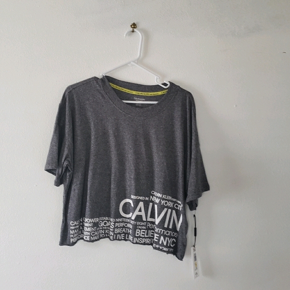 NEW!  Women | Calvin Klein Crop Top - Picture 2 of 5